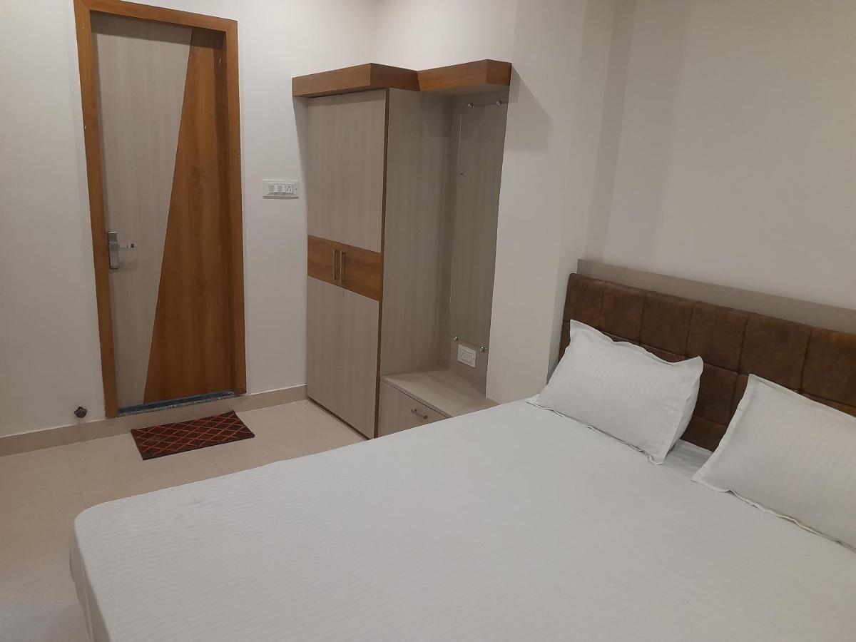 Rudraksha Guest House Varanasi Exterior foto